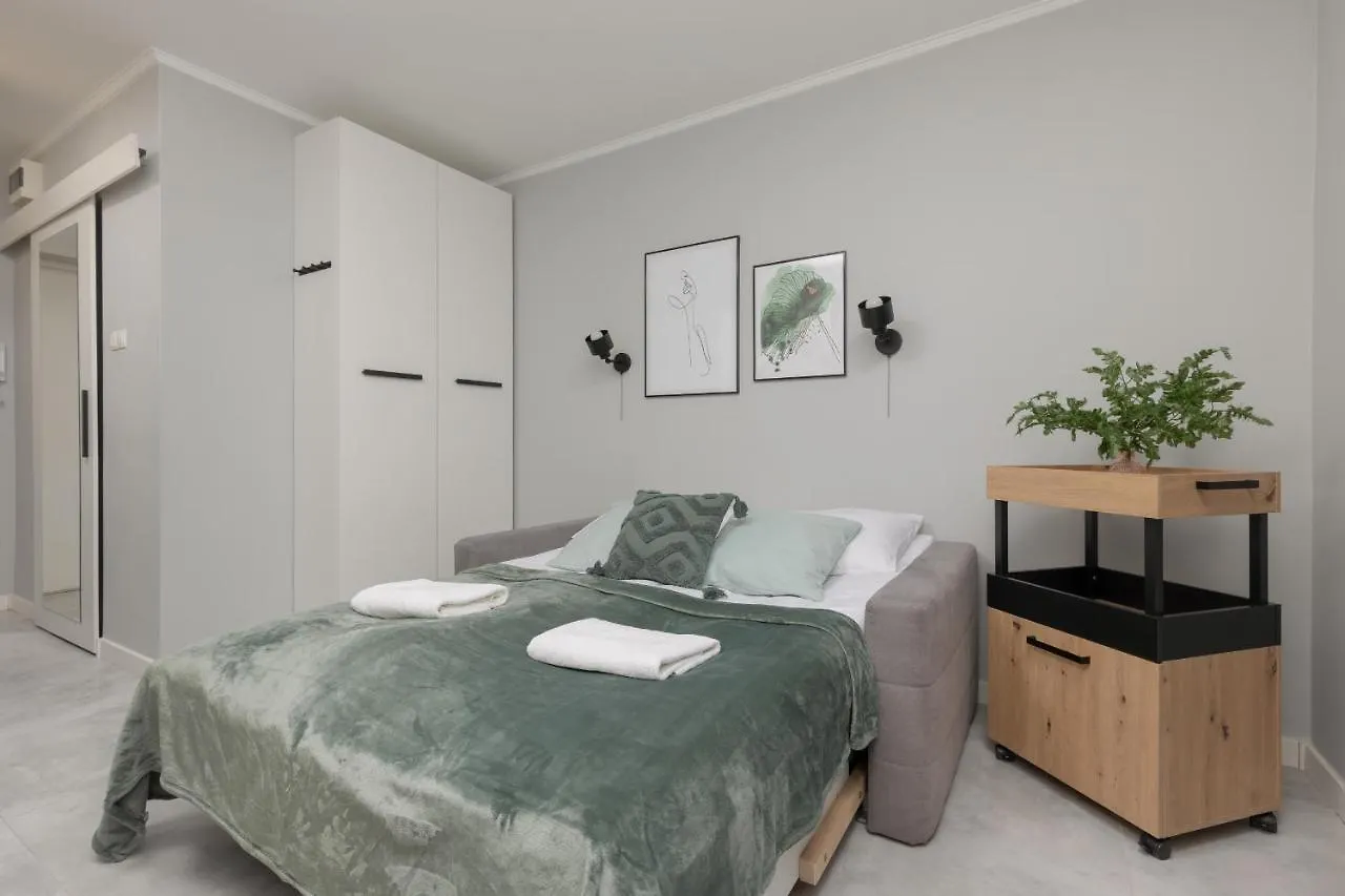 Cozy & Stylish Studio Ochota 1,5 Km To Zlote Tarasy By Noclegi Renters Warsaw
